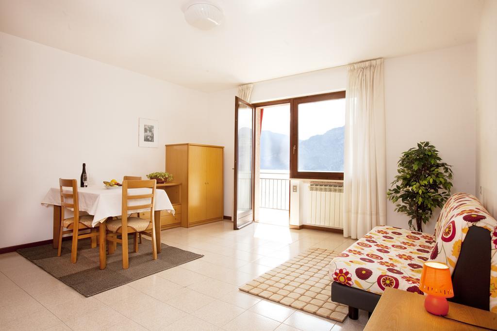 Residence Le Balze Malcesine Bilik gambar